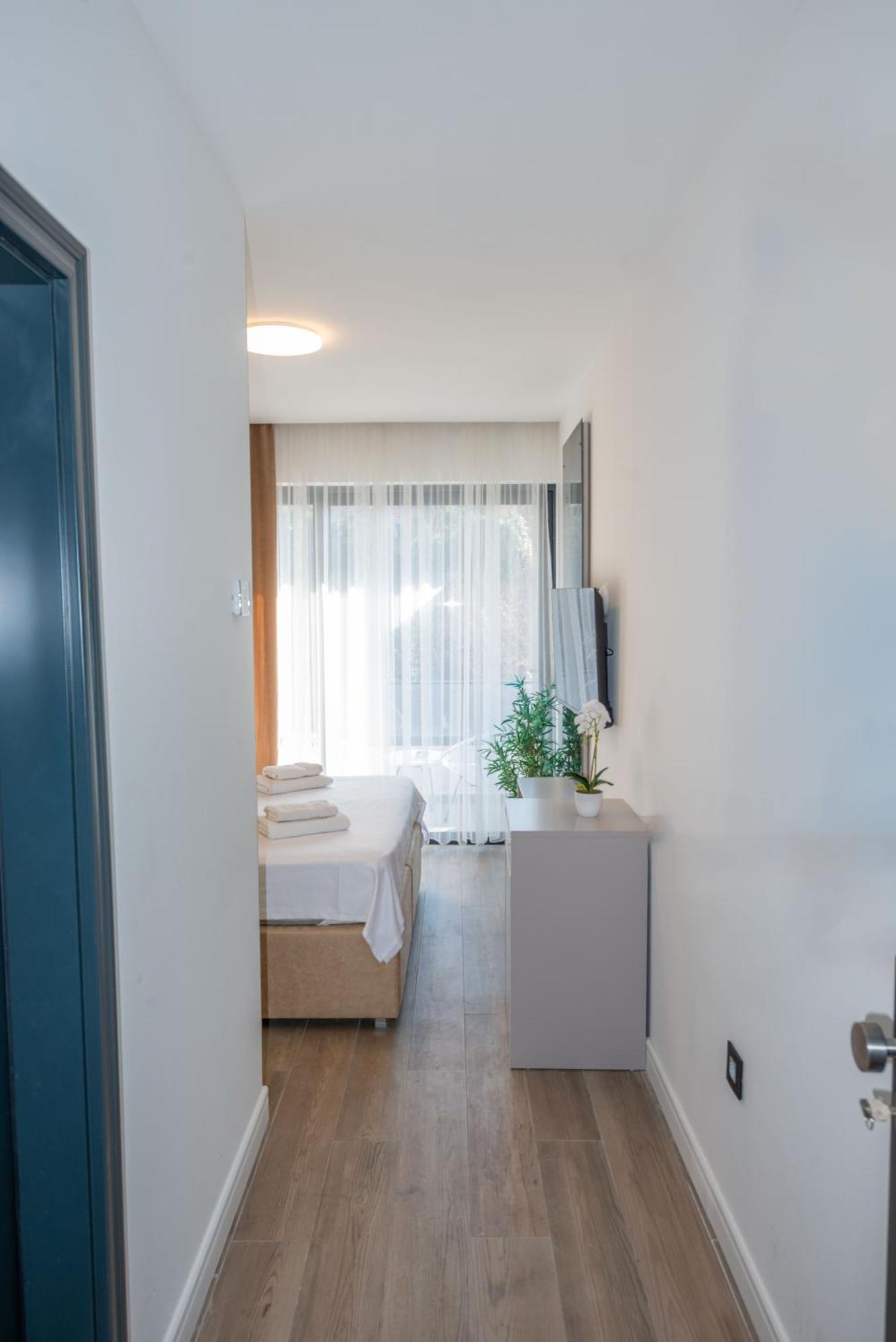 Botanica Boutique Hotel 乌尔齐尼 外观 照片
