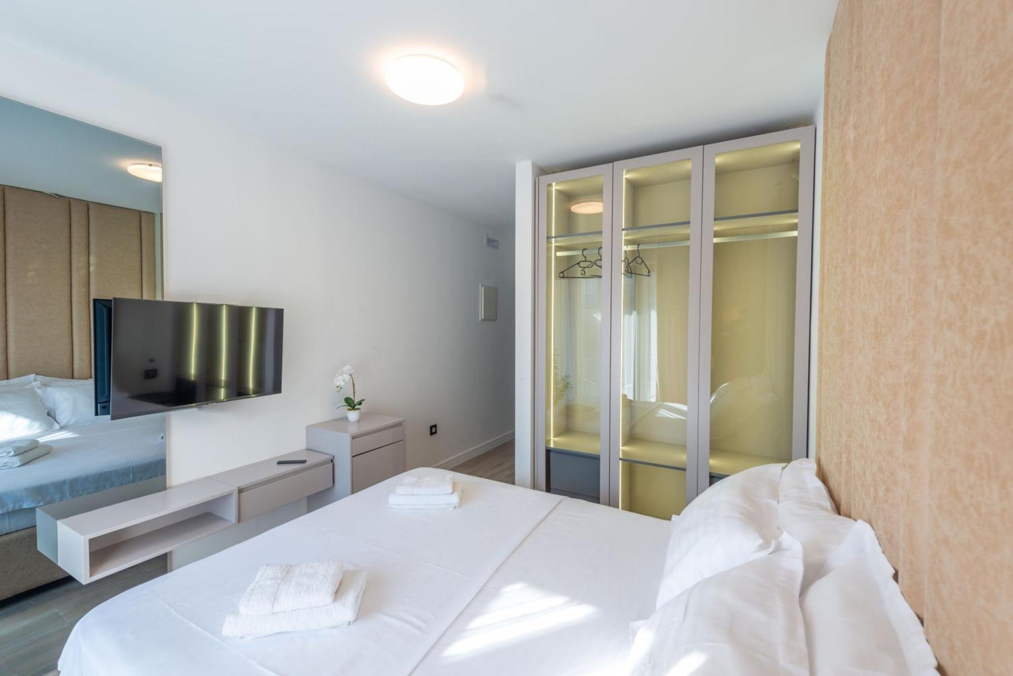 Botanica Boutique Hotel 乌尔齐尼 外观 照片