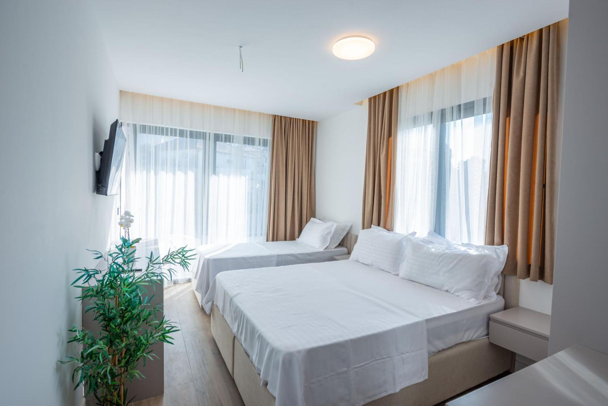 Botanica Boutique Hotel 乌尔齐尼 外观 照片